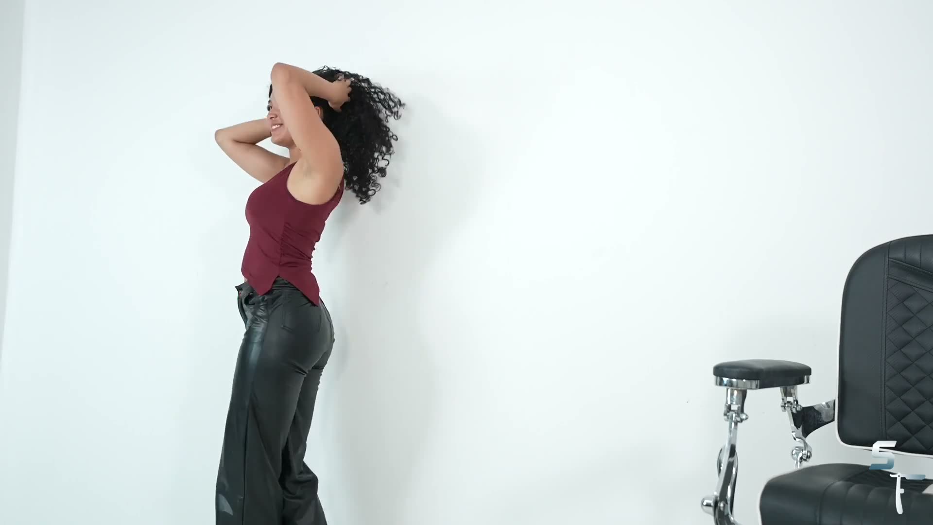 Curly Sasha A.1